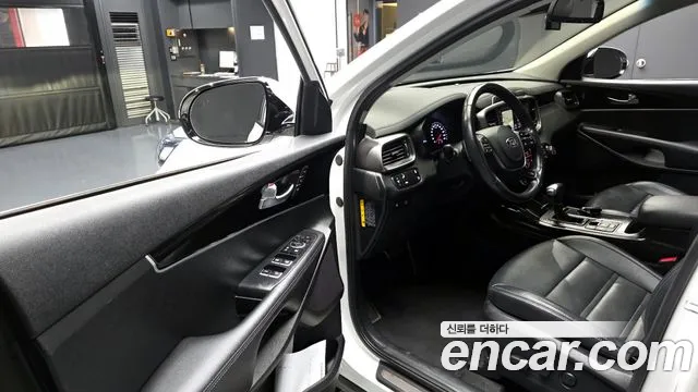 Kia Sorento 2020 — фото 11