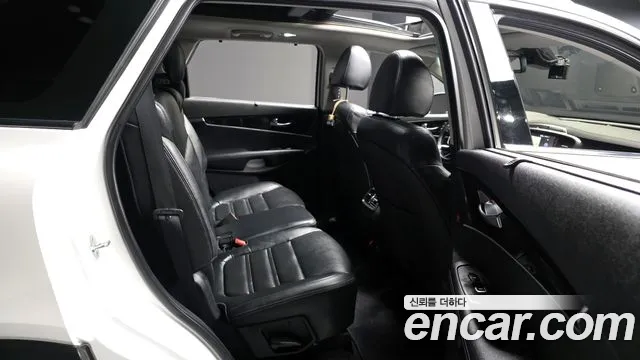 Kia Sorento 2020 — фото 12