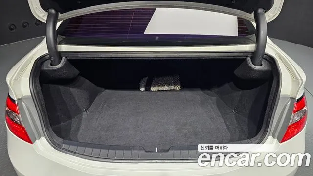 Hyundai Grandeur 2011 — фото 20