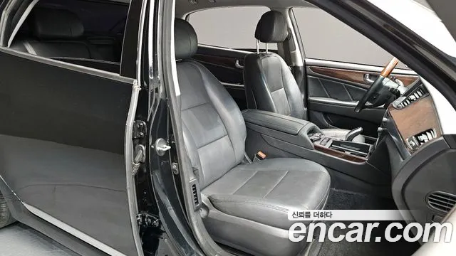 Hyundai Equus 2014 — фото 12