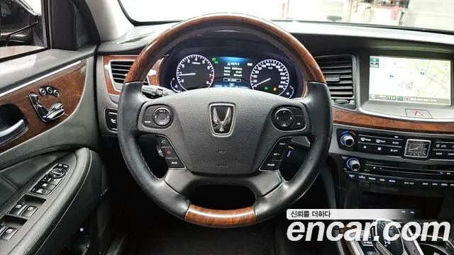Hyundai Equus 2014 — фото 13