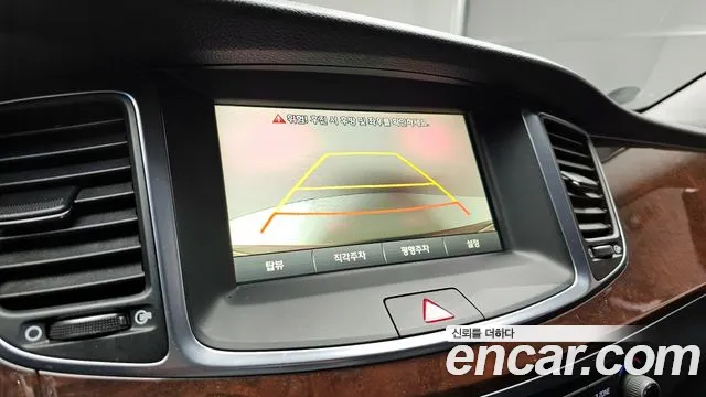 Hyundai Equus 2014 — фото 18