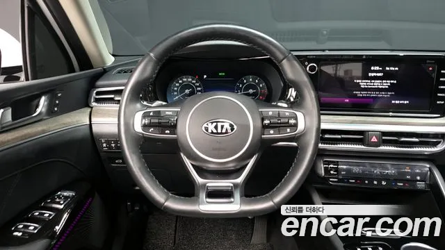 Kia K5 2021 — фото 13
