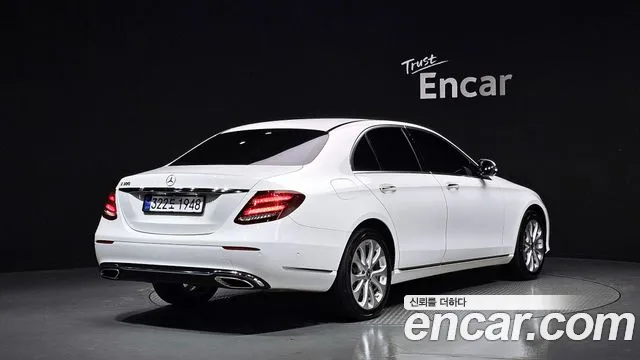 Mercedes-Benz E-Class 2019 — фото 2