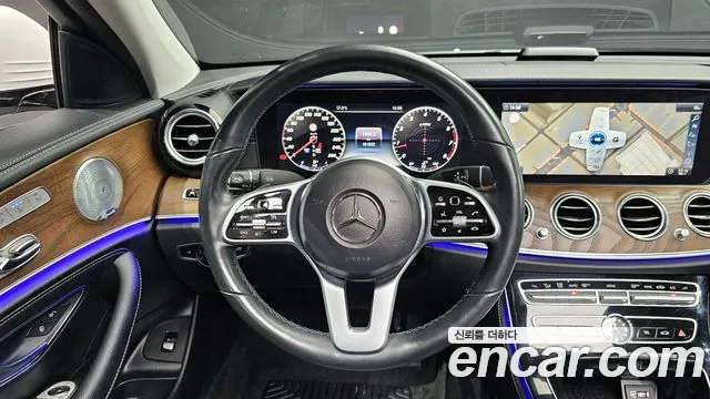 Mercedes-Benz E-Class 2019 — фото 13