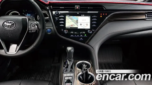 Toyota Camry 2019 — фото 14