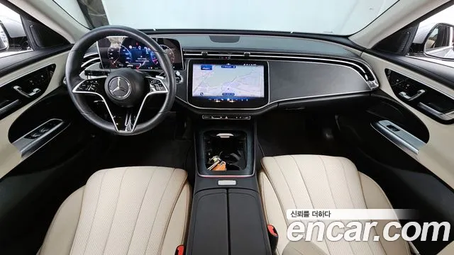 Mercedes-Benz E-Class 2025 — фото 7