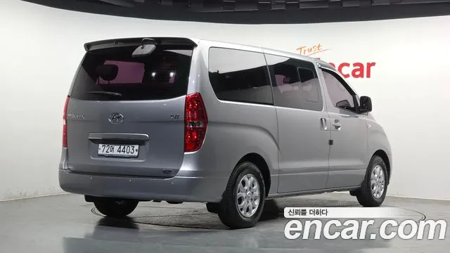 Hyundai Starex 2014 — фото 2