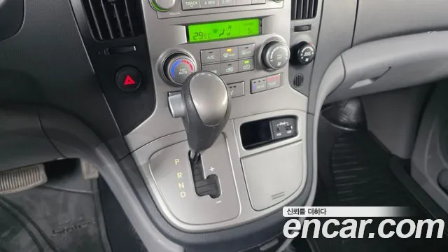 Hyundai Starex 2014 — фото 9