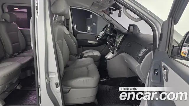 Hyundai Starex 2014 — фото 11
