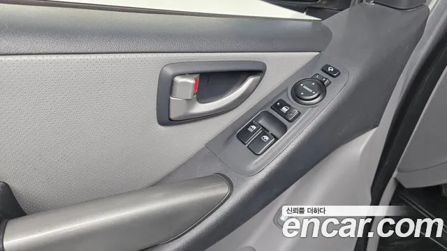 Hyundai Starex 2014 — фото 17