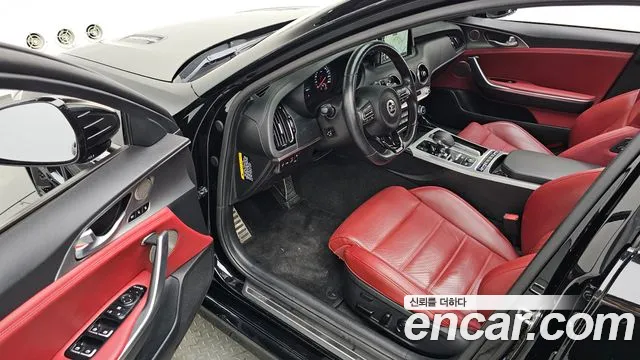 Kia Stinger 2020 — фото 10