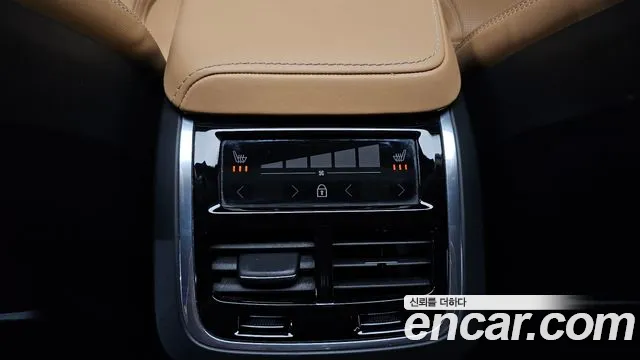Volvo S60 2021 — фото 19