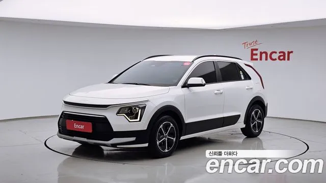 Kia Niro 2022 — фото 1