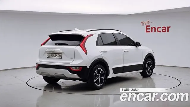 Kia Niro 2022 — фото 2