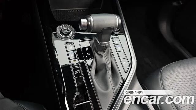 Kia Niro 2022 — фото 9