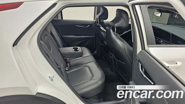Kia Niro 2022 — фото 12
