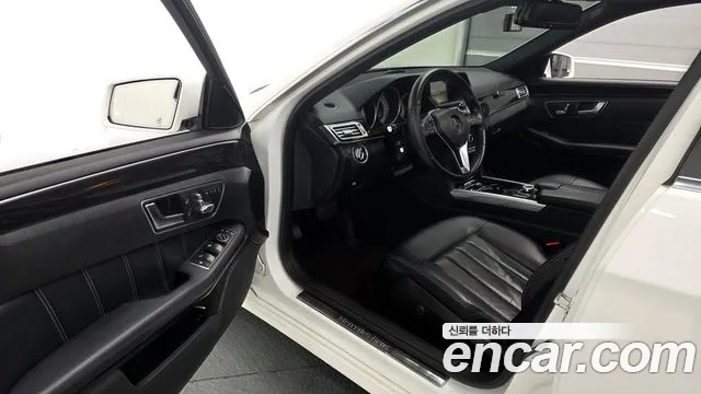 Mercedes-Benz E-Class 2016 — фото 10