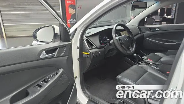 Hyundai Tucson 2017 — фото 11
