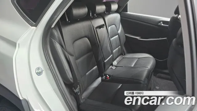 Hyundai Tucson 2017 — фото 12