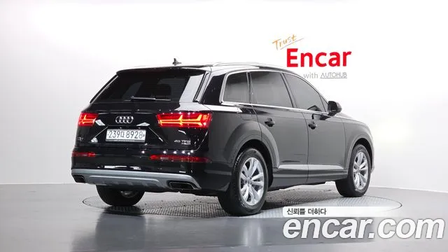 Audi Q7 2019 — фото 2