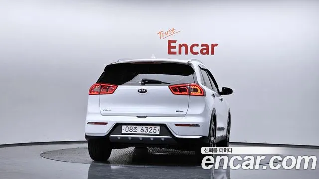 Kia Niro 2018 — фото 4