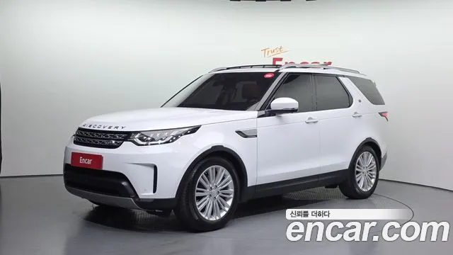 Land Rover Discovery 2018 — фото 1