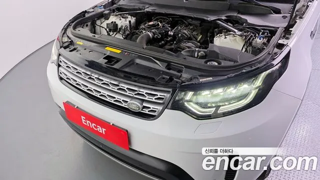 Land Rover Discovery 2018 — фото 6
