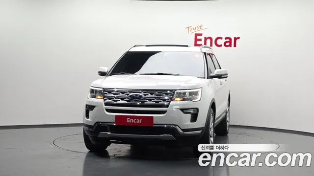 Ford Explorer 2019 — фото 3