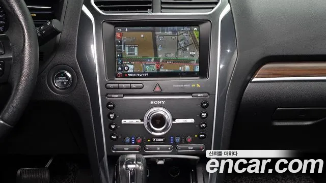 Ford Explorer 2019 — фото 14
