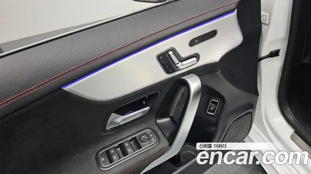 Mercedes-Benz CLA-Class 2023 — фото 12