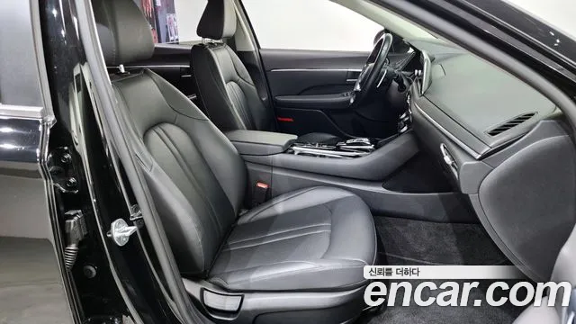 Hyundai Sonata 2020 — фото 12