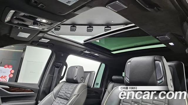 Cadillac Escalade 2022 — фото 18