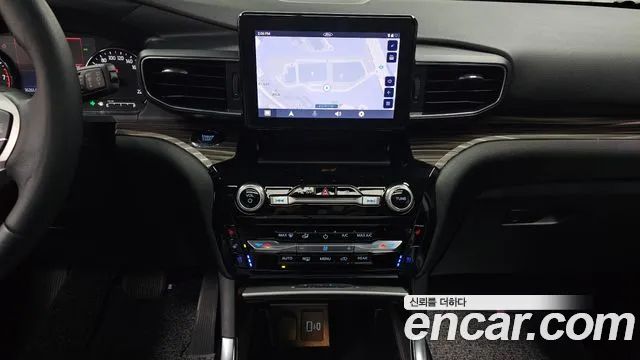 Ford Explorer 2023 — фото 14