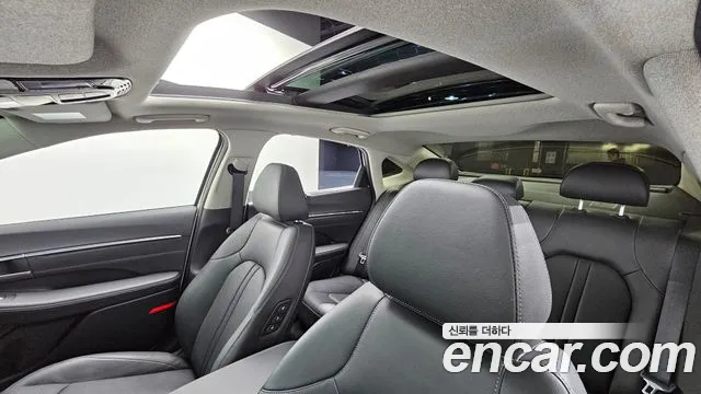 Hyundai Sonata 2022 — фото 18