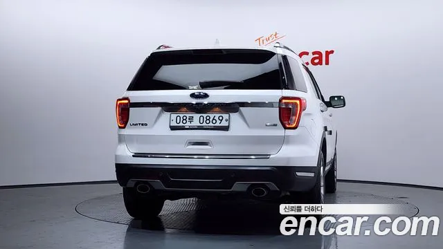 Ford Explorer 2019 — фото 4
