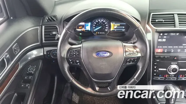 Ford Explorer 2019 — фото 13