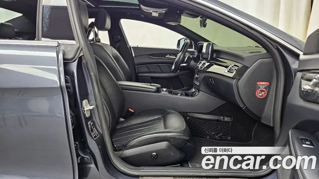 Mercedes-Benz CLS-Class 2015 — фото 11