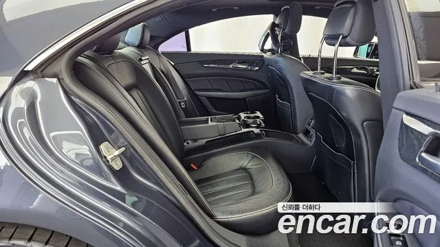 Mercedes-Benz CLS-Class 2015 — фото 12