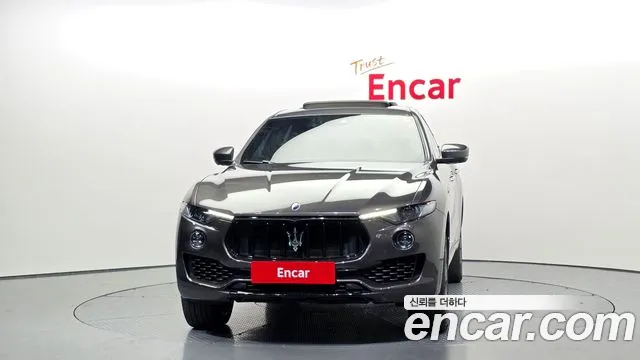 Maserati Levante 2018 — фото 3
