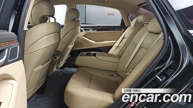 Hyundai Genesis 2016 — фото 12