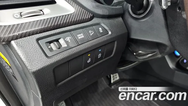 Hyundai Santafe 2017 — фото 12