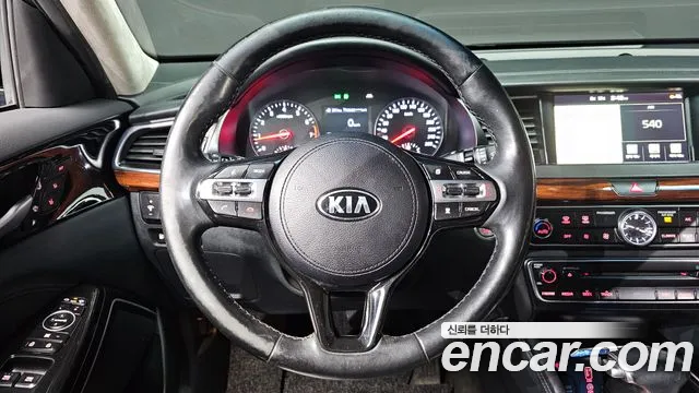 Kia K7 2016 — фото 10