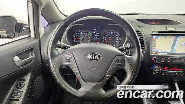 Kia K3 2015 — фото 13