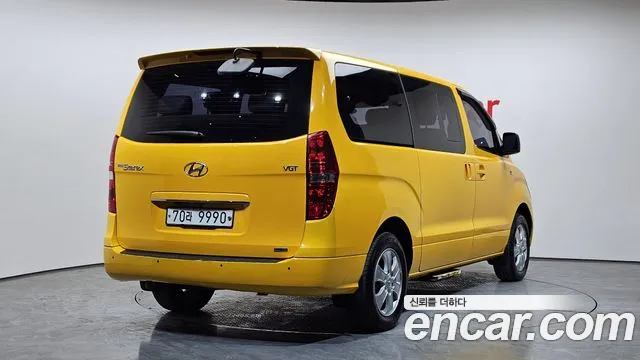 Hyundai Starex 2016 — фото 2