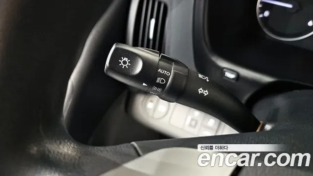Hyundai Starex 2016 — фото 18