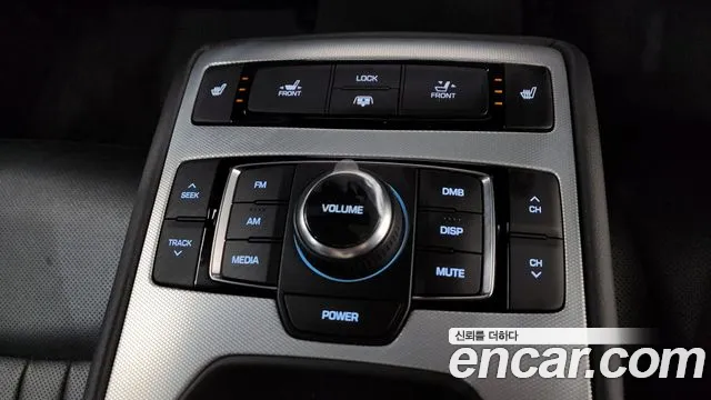 Genesis G80 2017 — фото 18