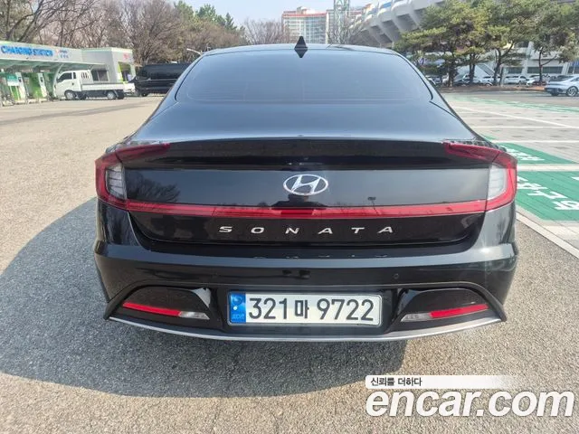 Hyundai Sonata 2022 — фото 2