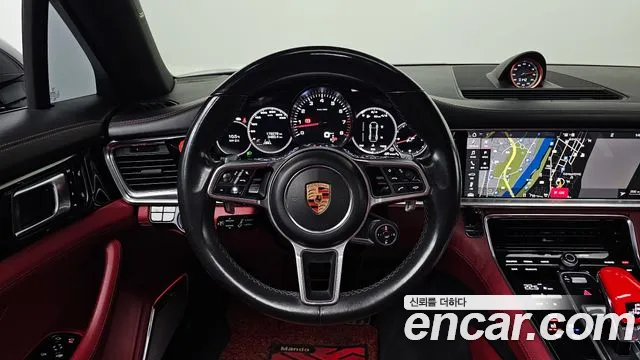 Porsche Panamera 2018 — фото 12