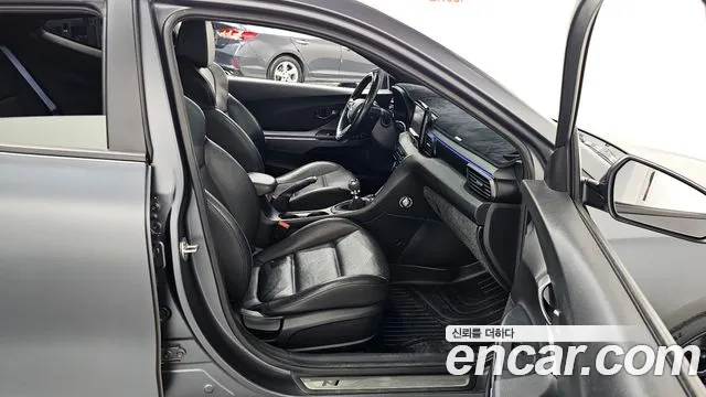 Hyundai Veloster 2019 — фото 11